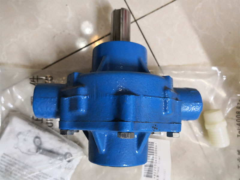 Water Pump B220304000004/HYPRO 7560C